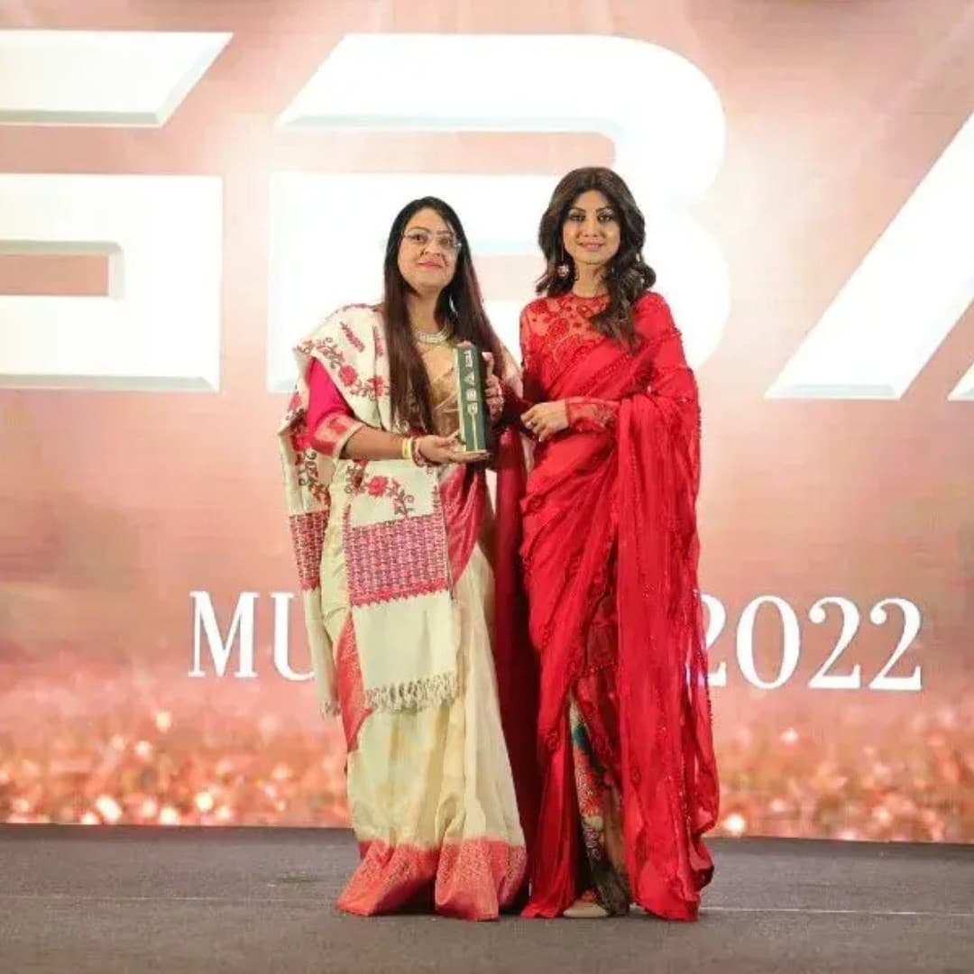 Award ceremony for women empowerment work